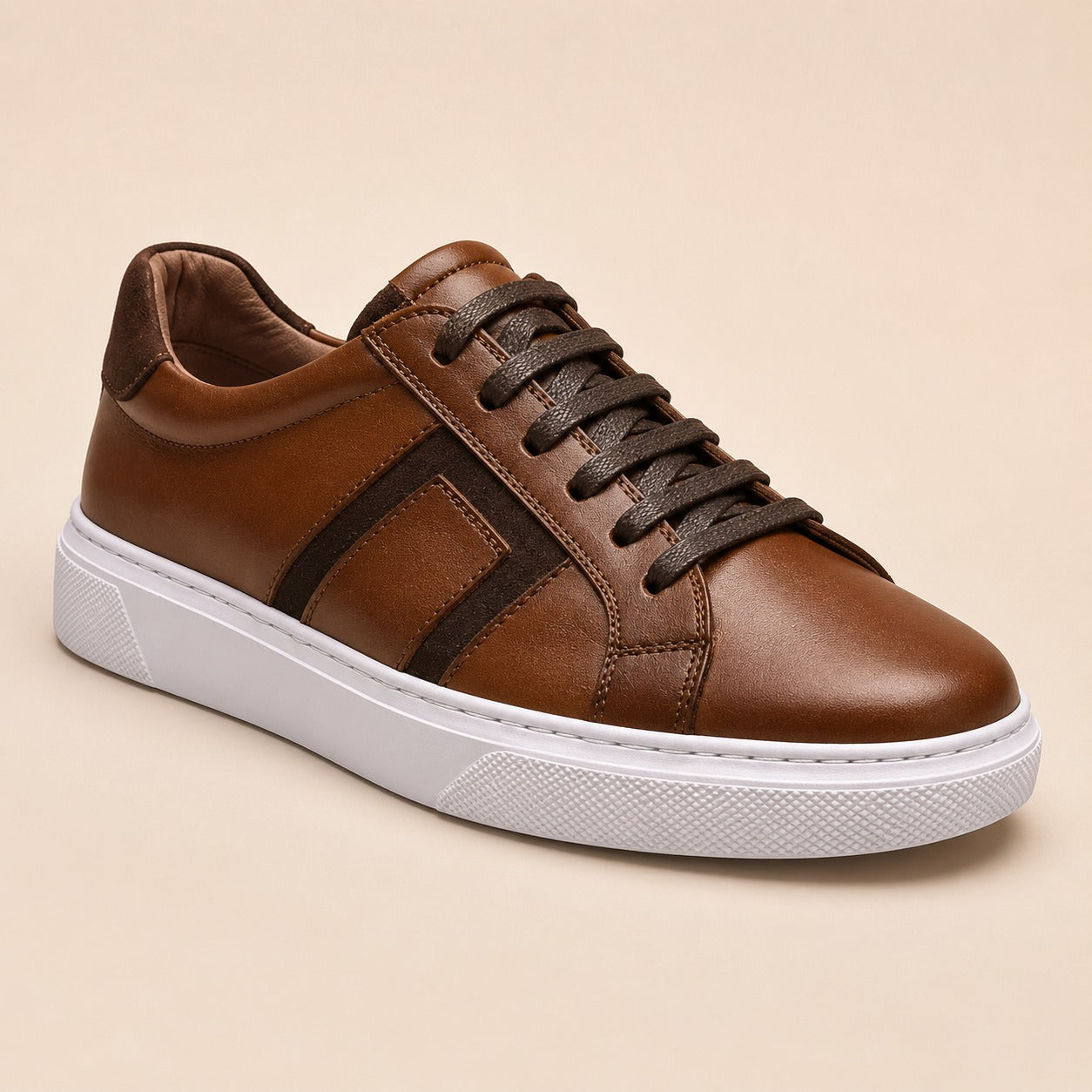 Sneaker SAYRO Cognac en cuir véritable, vue trois quarts