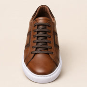 Sneaker SAYRO Cognac en cuir véritable, vue de face